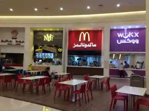 أفضل مطاعم الرياض بارك — منطقة المطاعم الفاخرة والأطباق المتنوعة